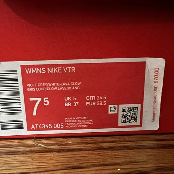 Womens grey and white Nike VTR sneakers - Picture 5 of 6